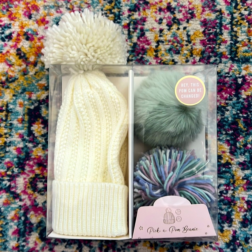 NWT pick a Pom beanie